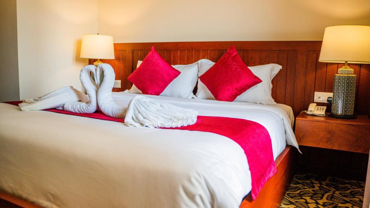 Kaizen Hotel & Suites Melaka Экстерьер фото
