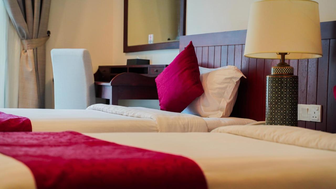 Kaizen Hotel & Suites Melaka Экстерьер фото
