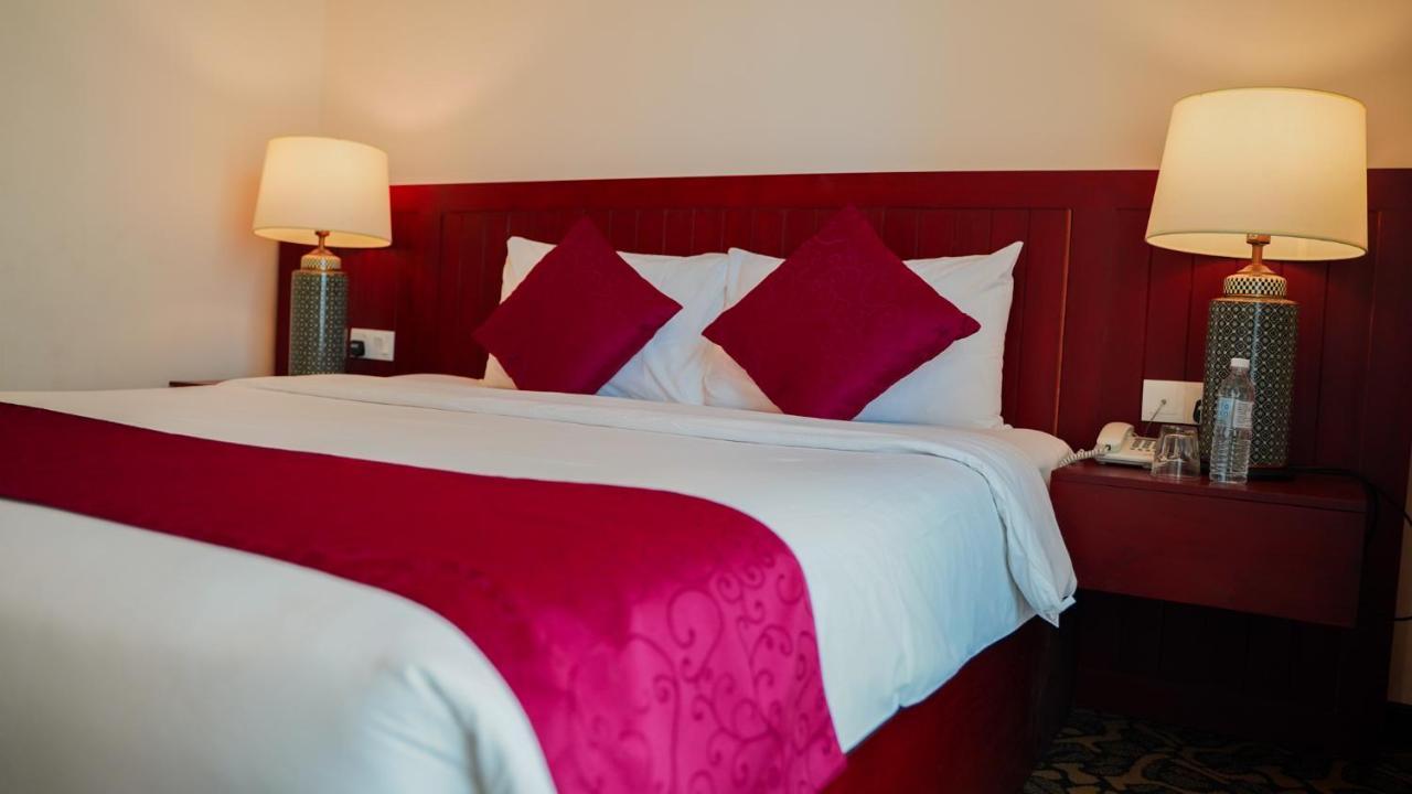 Kaizen Hotel & Suites Melaka Экстерьер фото